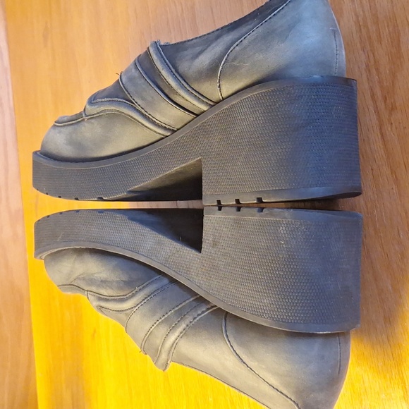 Pre-owned Jeffrey Campbell Havana Last Platform Lofers w/ buckles - Picture 7 of 10